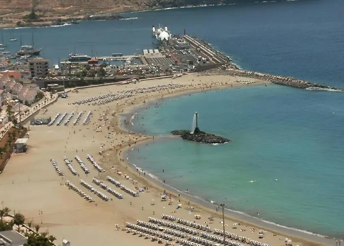 Cute On The Los Cristianos (Tenerife)