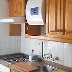 Cute On The דירה